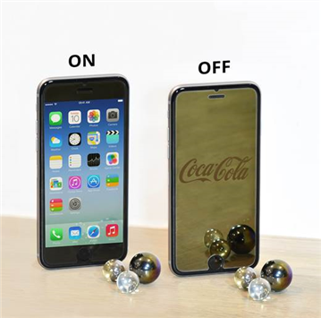 Phone Cover – Only Visible when Phone is Locked