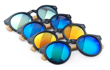 Sunglasses with Bamboo Leg